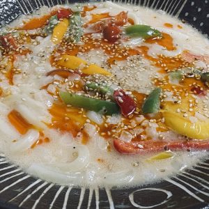 <span class="title">夏野菜の冷やし坦々うどん</span>